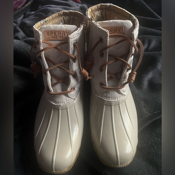 Sperry Women’s Saltwater Boots - Picture 1 of 5